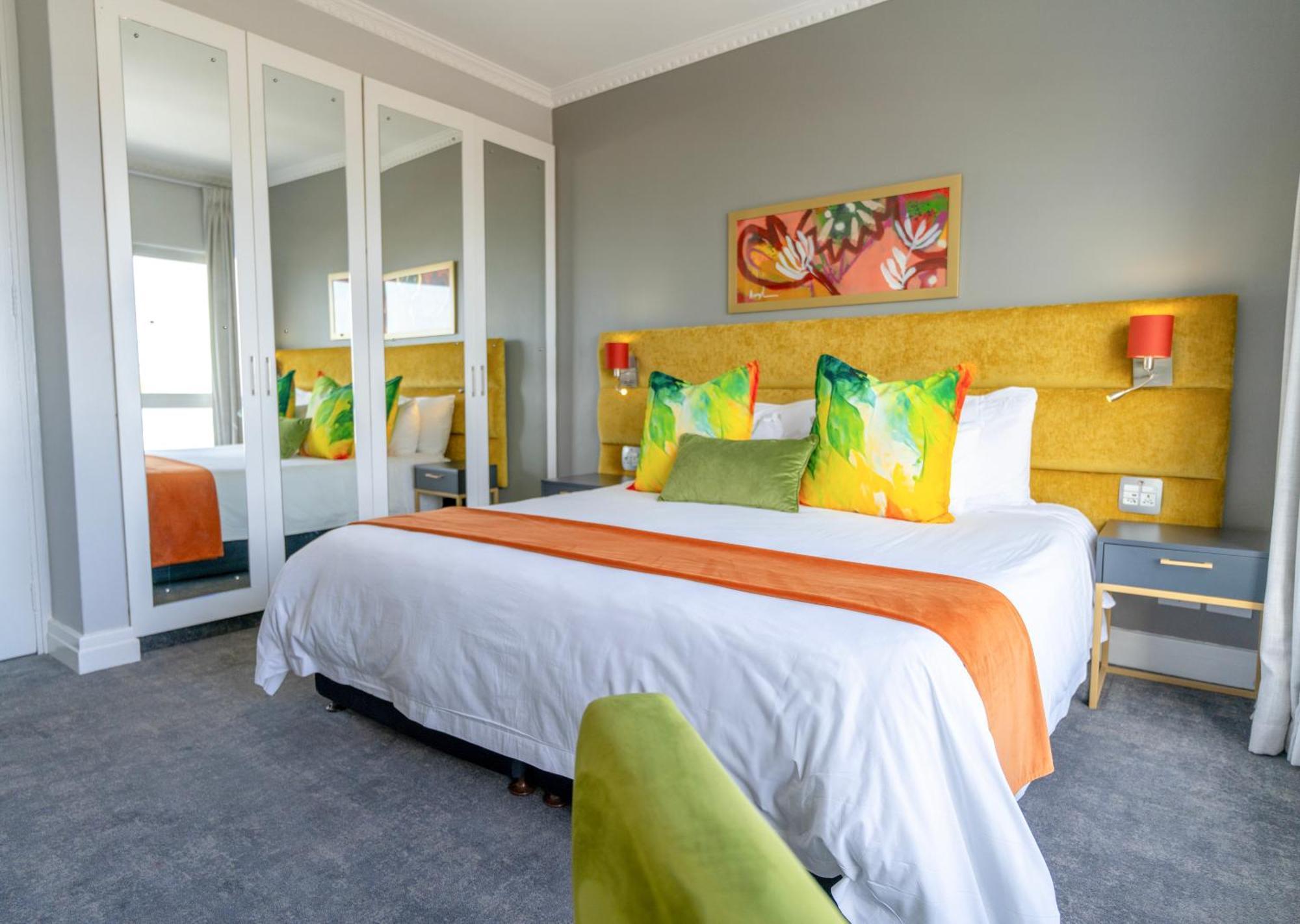 เดอะ เพนินซูลา ออล สวีท โฮเต็ล Hotel เคปทาวน์ ภายนอก รูปภาพ