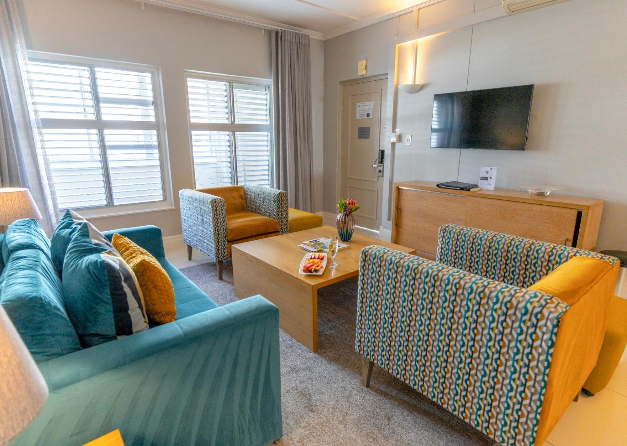 เดอะ เพนินซูลา ออล สวีท โฮเต็ล Hotel เคปทาวน์ ภายนอก รูปภาพ